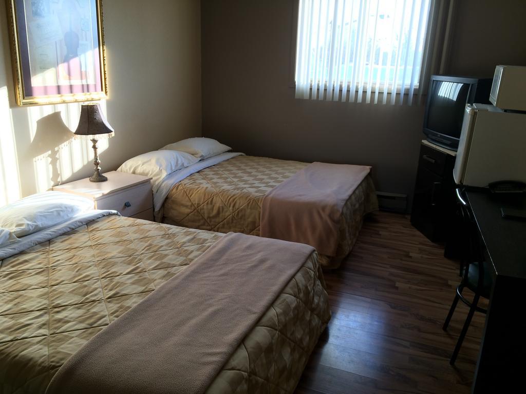 Motel Lustre D'Or L'Ancienne-Lorette Room photo